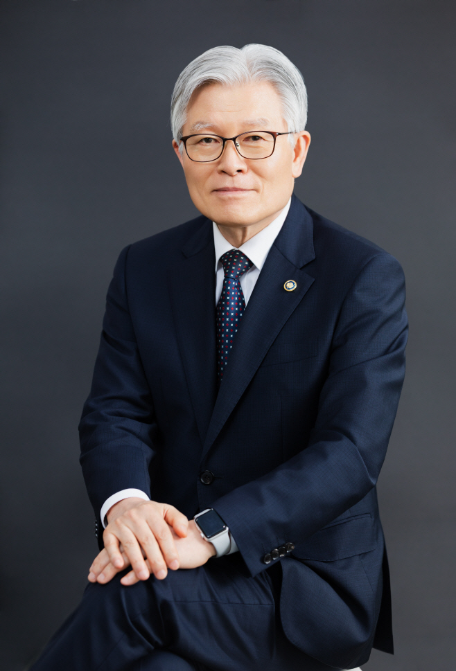 1. 최동석 처장님