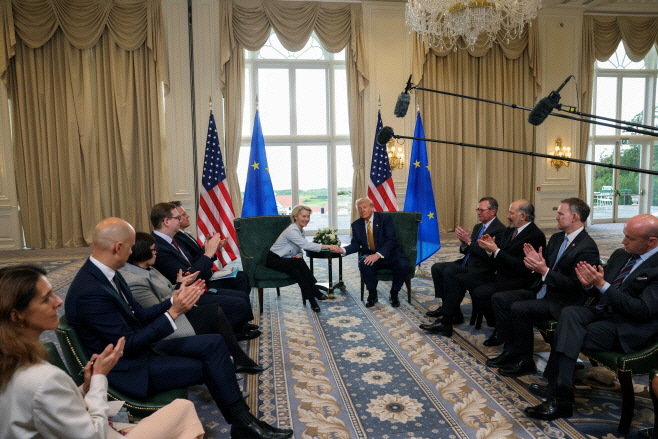 트럼프 폰데어라이엔