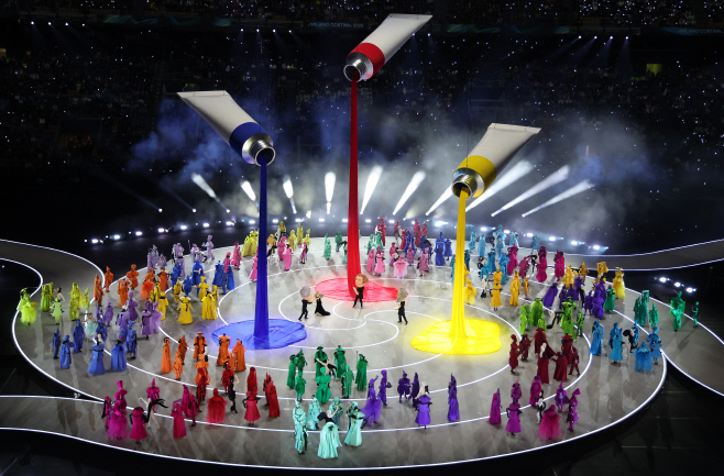 화려한 개막공연