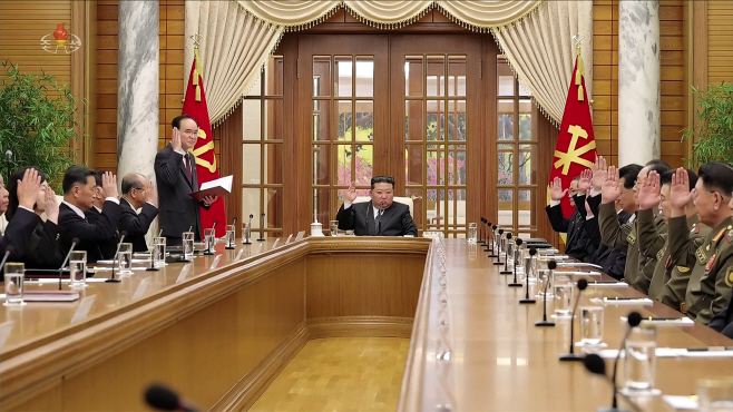 북한, 제9차 노동당 대회 2월 하순 평양서 개최<YONHAP NO-3798>