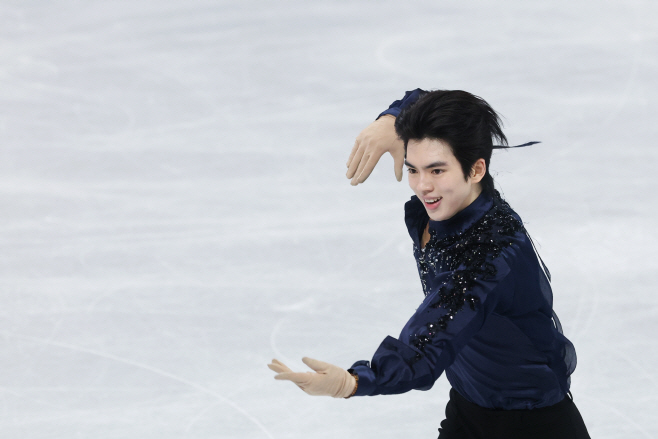 차준환의 아름다운 연기<YONHAP NO-1520>