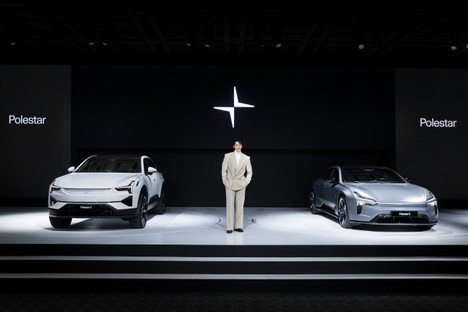 [이미지 6] 배우 김우빈, 폴스타 3, 폴스타 5