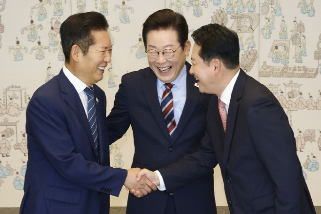 0005636263_001_20260212060613847