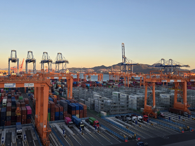 부산항 신항 7부두