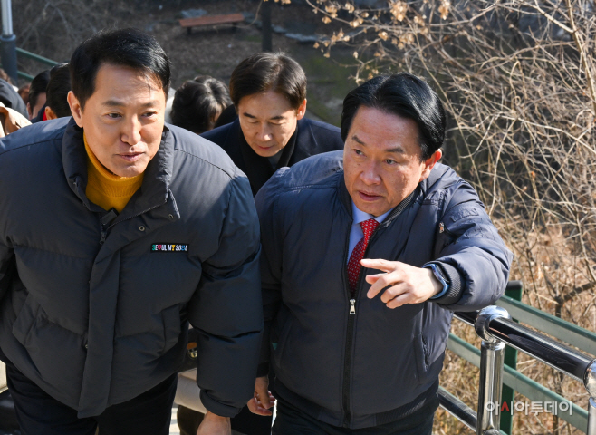 오세훈 시장, 고지대 이동약자 이동편의시설 예정지 방문4