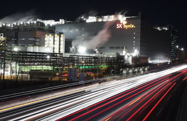 SK하이닉스 작년 매출·이익·이익률 최고기록