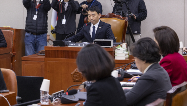 국회 법사위, 법안소위 3차 상법 개정안 공청회<YONHAP NO-5417>