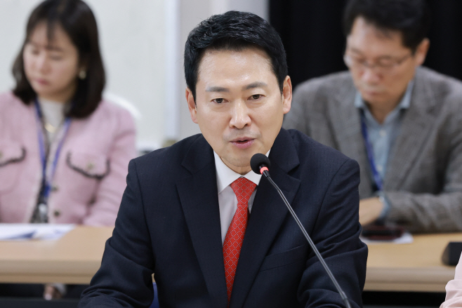 인사말하는 국민의힘 장동혁 대표<YONHAP NO-5915>