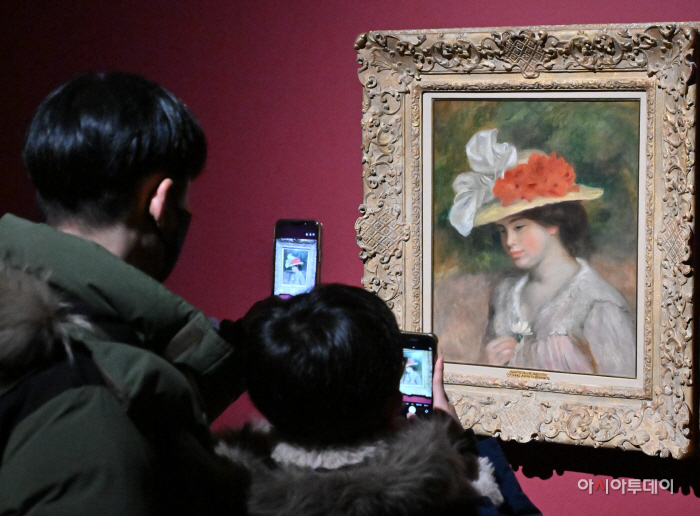 [포토] '아들아, 이건 찍어야해'