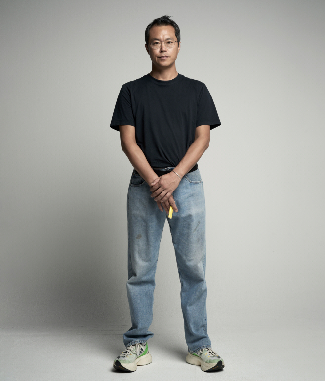 1. Bek Hyunjin, Portrait