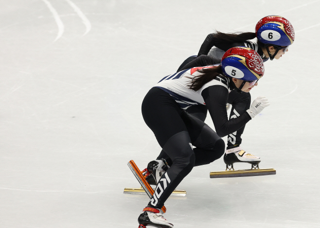 최민정 넘어선 김길리