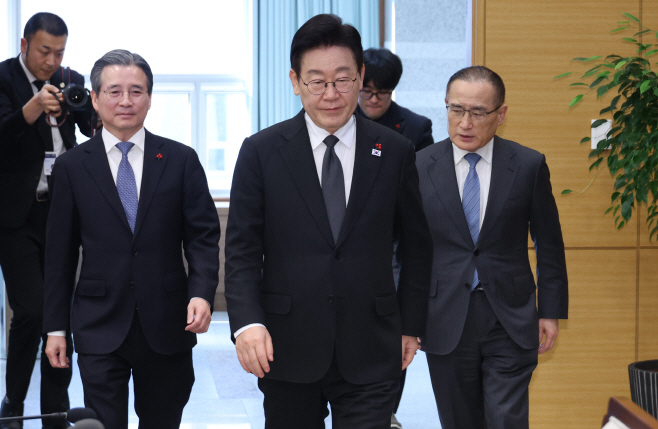 이재명 대통령, 수석보좌관회의 입장