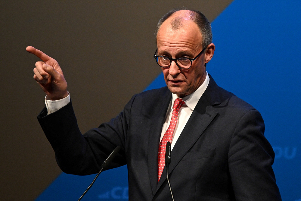 GERMANY-POLITICS/ASH WEDNESDAY-MERZ <YONHAP NO-1483> (REUTERS)