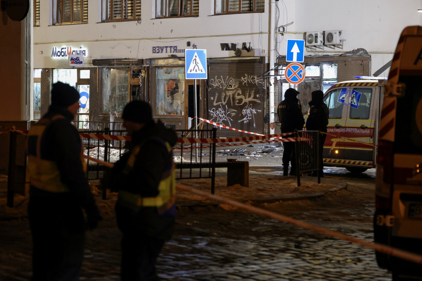 UKRAINE-CRISIS/LVIV-EXPLOSIONS <YONHAP NO-4952> (REUTERS)