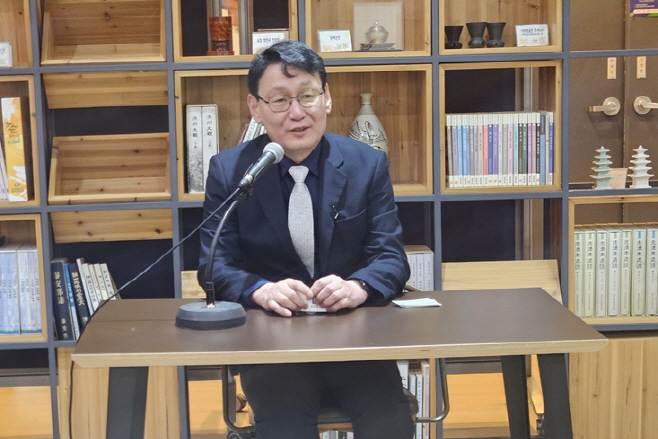 홍종완 충남도부지사