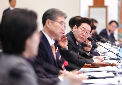 Lee: “All problems stem from real estate”