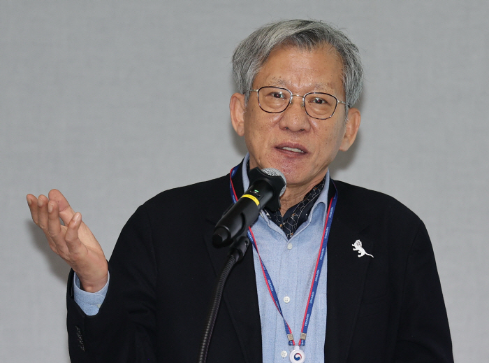 인사말하는 유홍준 국립중앙박물관장<YONHAP NO-4175>