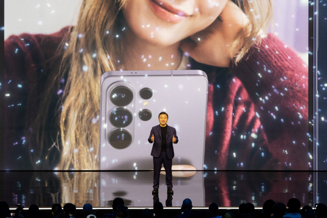 SAMSUNG ELEC-SMARTPHONES/