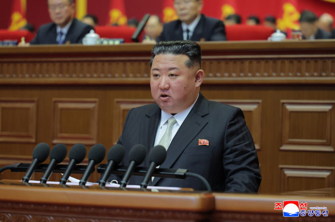 북한, 노동당 제9차 대회 폐막<YONHAP NO-2491>