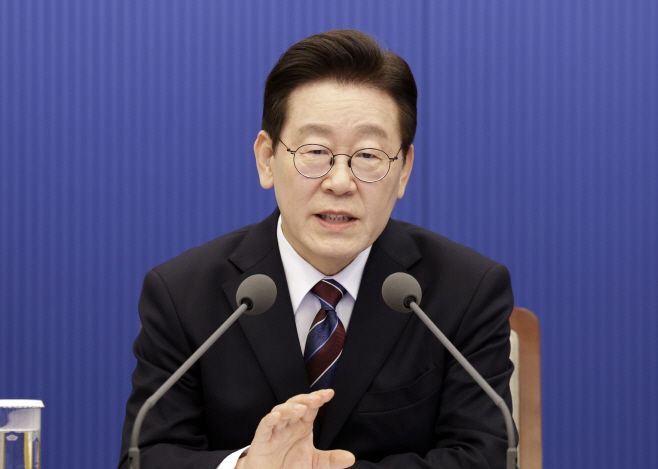 수석보좌관회의, 발언하는 이재명 대통령