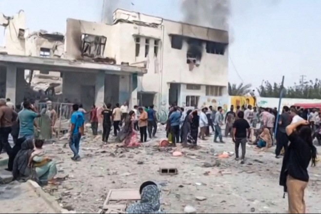 CORRECTION-IRAN-ISRAEL-US-CONFLICT