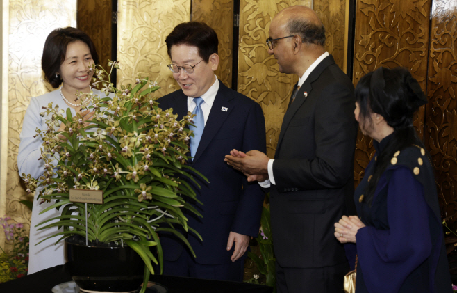 이재명 대통령, 싱가포르 방문 난초명명식<YONHAP NO-3253>