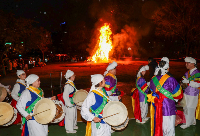 서초구, 제16회 정월대보름 달맞이 대축제
