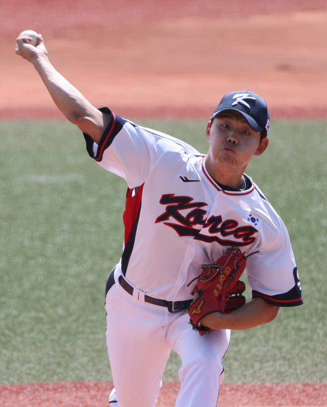 선발투수로 나선 소형준