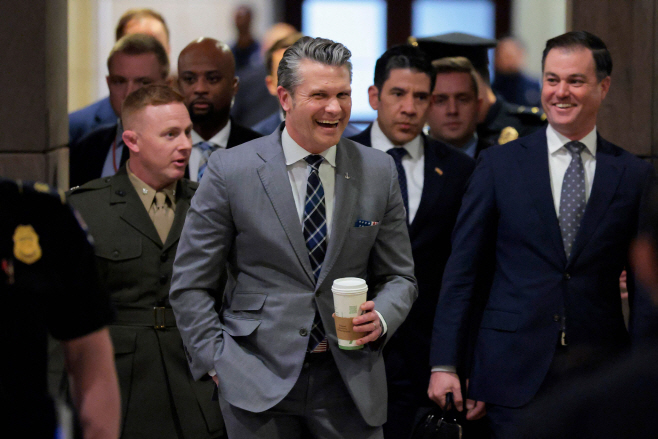 US-WHITE-HOUSE-OFFICIALS-HOLD-ALL-MEMBERS-BRIEFINGS-ON-IRAN-STRI