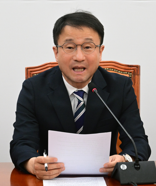 민주당 정책조정회의-02