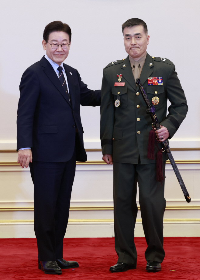 이재명 대통령과 박정훈 국방부 조사본부장<YONHAP NO-3902>