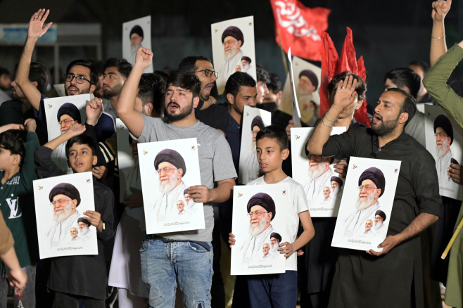 PAKISTAN PROTEST <YONHAP NO-2854> (EPA)