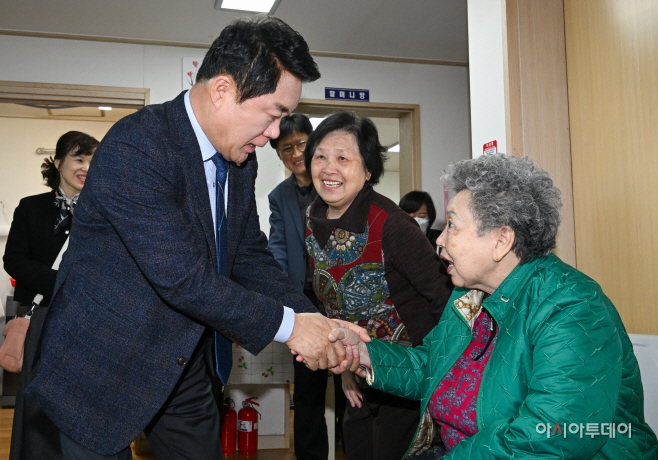 박준희 관악구청장, 경로당 115개소 순회 방문