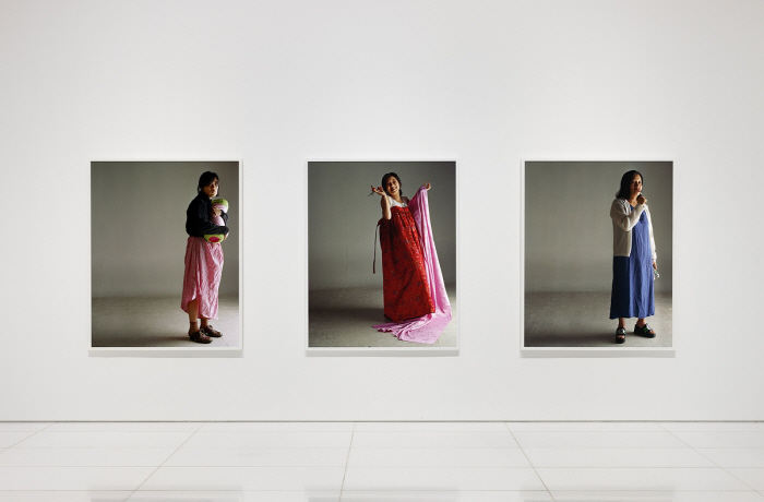 박영숙의 미친년들 연작 아라리오갤러리