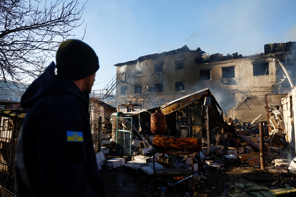 UKRAINE-CRISIS/ATTACK-KYIV REGION <YONHAP NO-4480> (REUTERS)
