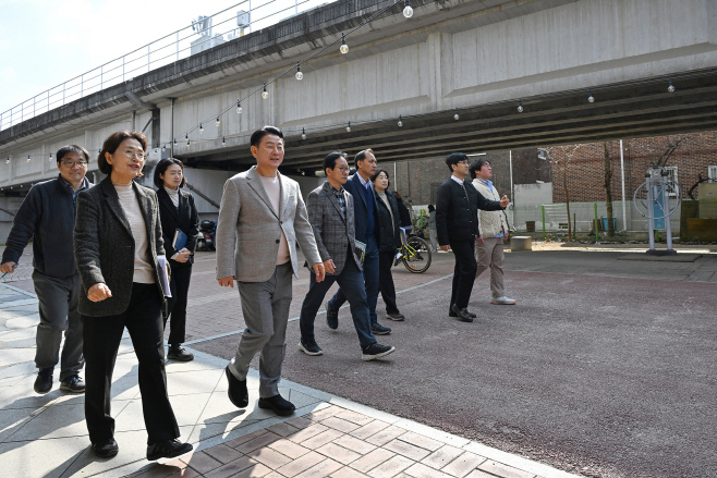 도시디자인과(의정부시, 흥선권역 철도 하부 공간 주민 위한 새로운 공간으로 변화시킨다)2