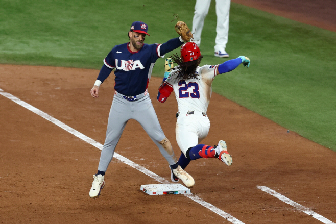 BBI-BBO-SPO-2026-WORLD-BASEBALL-CLASSIC-SEMIFINALS-UNITED-ST