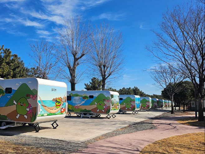 배알도 별빛야영장 개장 체류형 관광거점 본격 가동