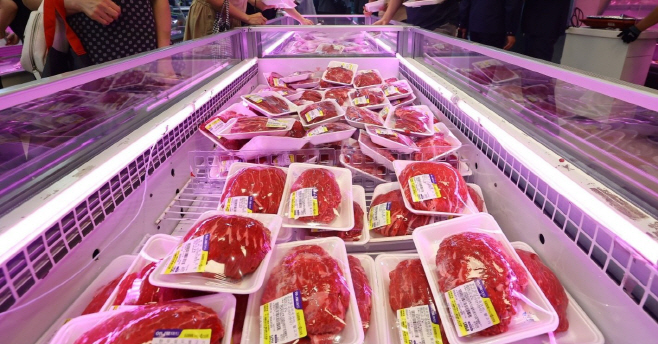 대형마트에 진열된 한우_농협