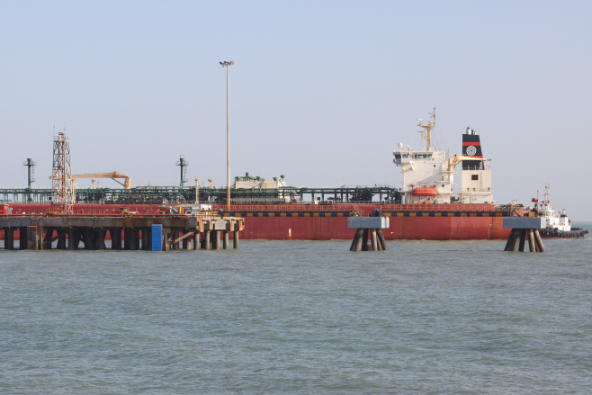 India US Irael Iran Fuel <YONHAP NO-0424> (AP)