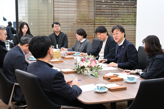 1.안산시, 중동발 기업 경영 위기 선제 대응에 나서(2)