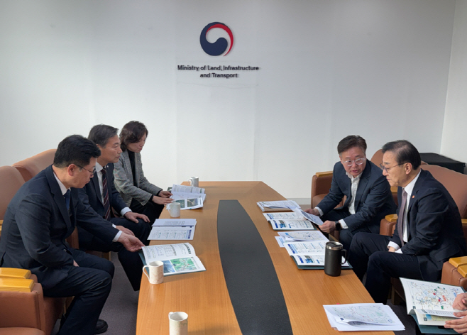 전춘성 진안군수, 국토부 장관 면담,, 지역 핵심 soc 사업 반영 건의 (2)