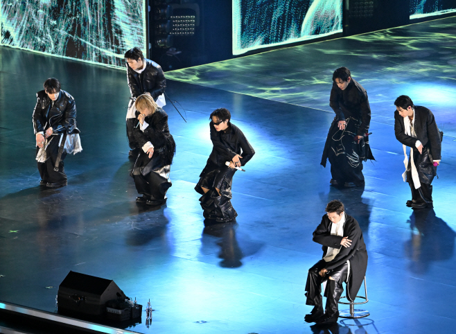 [사진]BTS,'7인 완전체 스윔 무대'