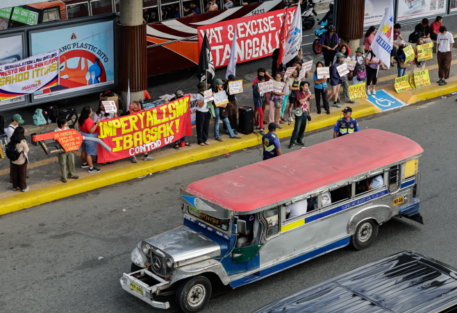 PHILIPPINES TRANSPORT ENERGY <YONHAP NO-5174> (EPA)