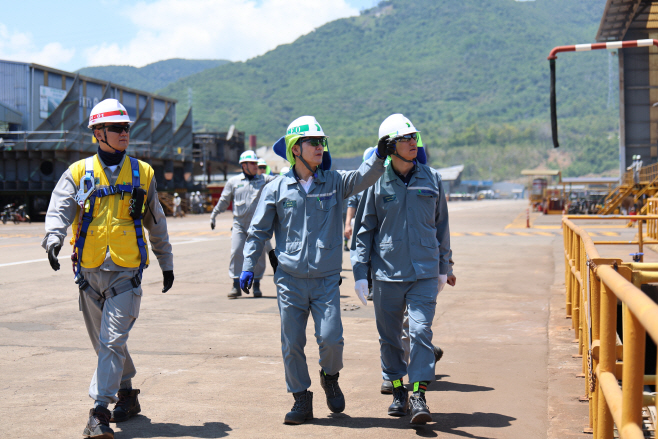 HD현대 정기선, 현장경영 확대…베트남 사업장 방문