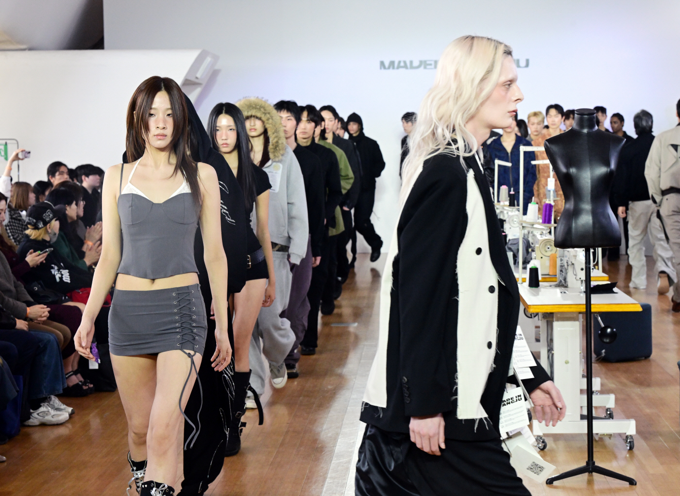 패션코드 2026 F-W-3564