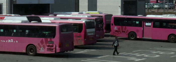 기름값 상승에 디젤버스 운행 감축