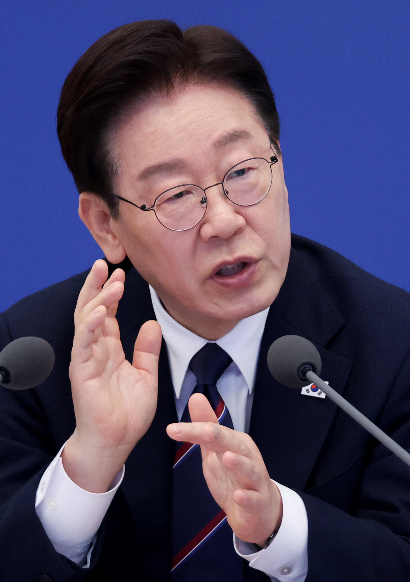 이재명 대통령, 국무회의 발언<YONHAP NO-2320>