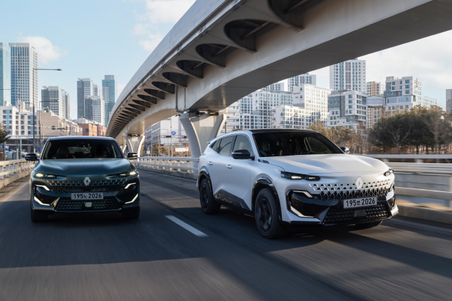 [사진자료] 르노 필랑트(Renault FILANTE) 주행 사진