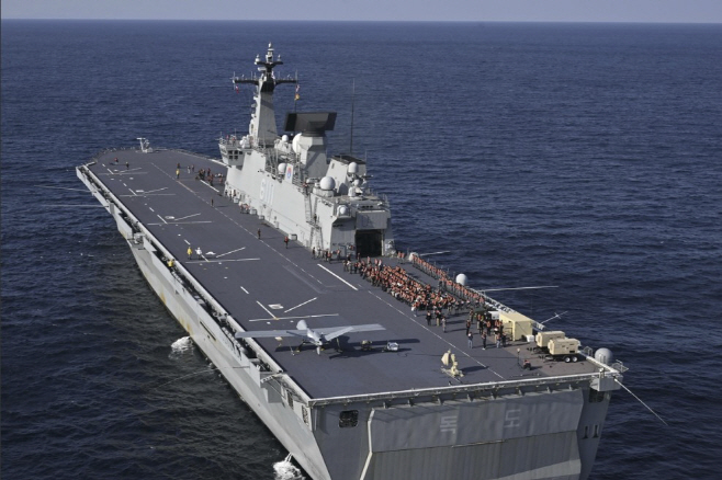 0402 고정익 무인기 독도함 이륙 전투실험